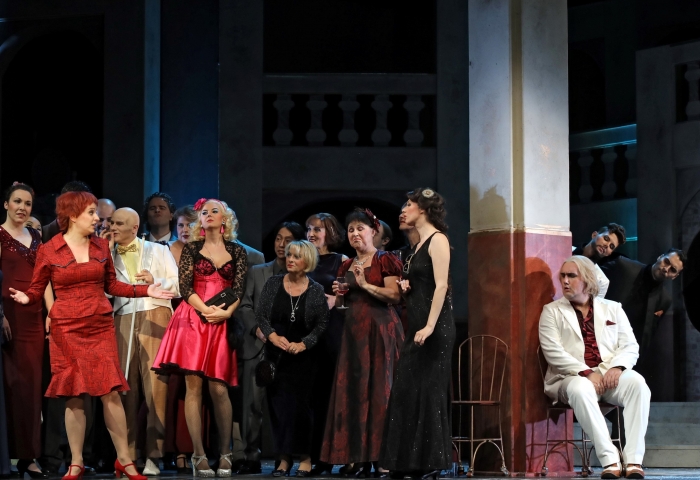 Mein Herr Marquis. Fledermaus. Regie: Kay Link
