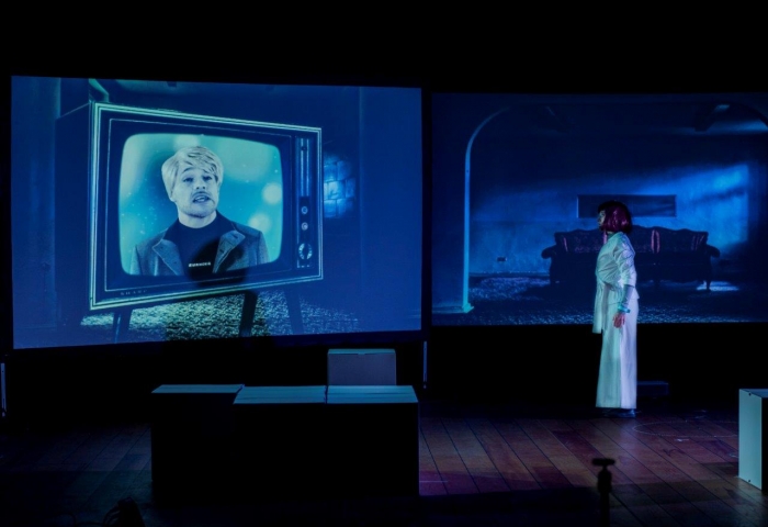 Nova - Imperfecting Perfection. Regie: Kay Link Begegnung mit Seth im TV