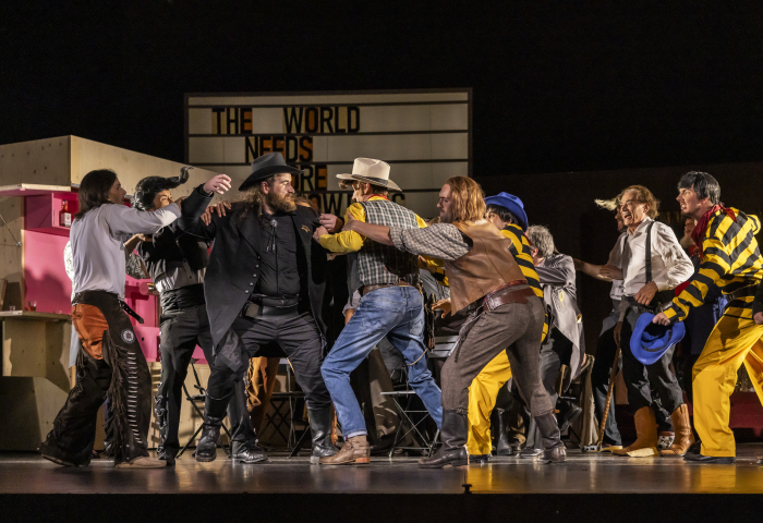 Fanciulla del West. Regie: Kay Link